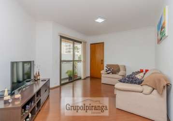 Apartamento com 3 dormitórios, sendo 1 suíte, depósito privativo e 3 vagas de garagem fixas.