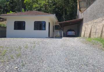 Lindo terreno com casa de alvenaria averbada pronta para morar