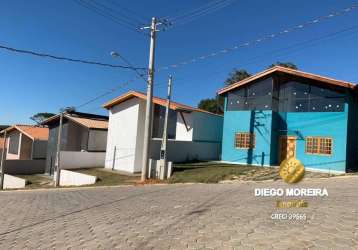 Casas à venda em condomínio com 2 dormitórios