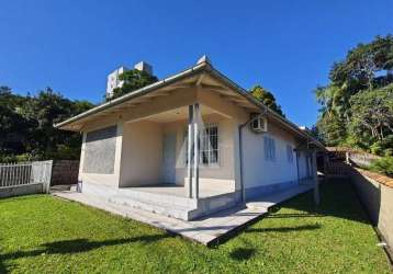 Casa com 3 quartos à venda na rua augusto kluver, --, floresta, joinville por r$ 890.000