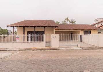 Casa com 5 quartos à venda na rua méxico, 187, floresta, joinville por r$ 800.000