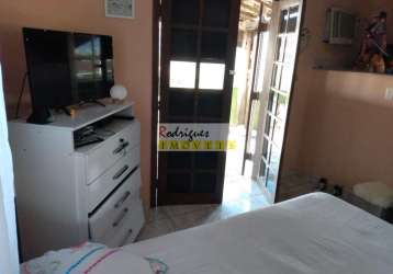 Casa com 4 quartos à venda na tupi, praia grande  por r$ 550.000