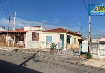 Casa simples em ótimo terreno , parada do alto