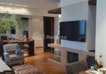 Apartamento com 02 dormitórios em gramado , parque das orquídeas, gramado - rs