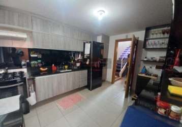 Open house vende oportunidade - casa duplex c/  3 dormitórios sendo 3 suítes em pendotiba niterói r