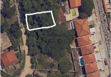 Open house vende- terreno declive em itaipu