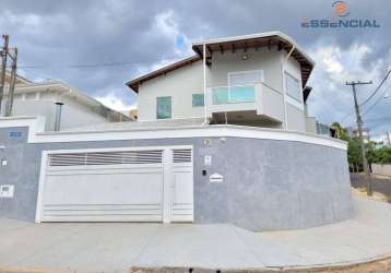 Sobrado com 3 dormitórios à venda, 117 m² por r$ 870.000,00 - vila sonia - botucatu/sp