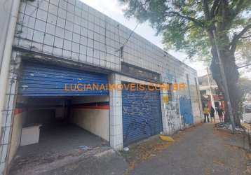 Salão comercial na vila romana de 192 m² de esquina