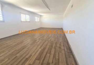 Predio comercial de 486 m² no alto da lapa com 3 pisos