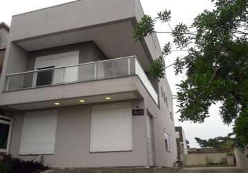 Casa em condomínio fechado com 3 quartos à venda na silvino nedel, 240, alto petrópolis, porto alegre por r$ 719.000