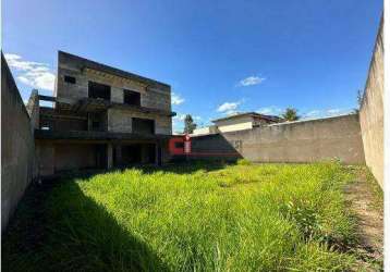 Sobrado  com  a localização privilegiada em condominio fechao.