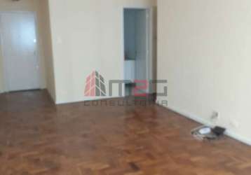 Vende-se apartamento em pinheiros, 3 dormitórios.