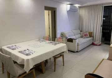 Apartamento na água branca