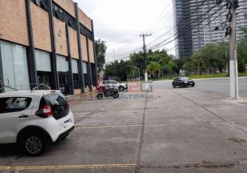 Loja exuberante para locação na barra funda