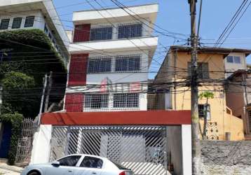 Prédio comercial na vila ipojuca