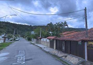 Casa com 3 quartos à venda na rua josé mocarzel, 347, serra grande, niterói, 250 m2 por r$ 500.000