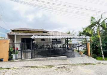 Casa com 7 quartos à venda no velha central, blumenau , 300 m2 por r$ 750.000