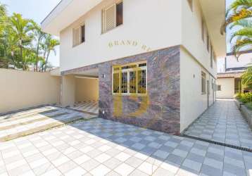 Casa com 332 m², 4 quartos sendo 2 suítes à venda no bairro indianópolis.