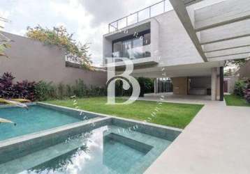 Casa com 4 quartos, 560m², à venda em são paulo, alto de pinheiros