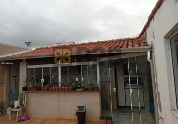 Casa para venda em bauru, jardim helena, 2 dormitórios, 2 banheiros, 2 vagas