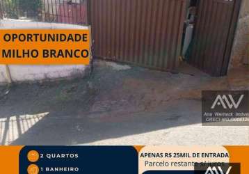 Casa com 2 dormitórios à venda, 84 m² por r$ 25.000 de entrada - milho branco - juiz de fora/mg