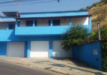 Casa com 4 dormitórios à venda, 300 m² por r$ 850.000,00 - marumbi - juiz de fora/mg