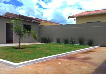 Casa para venda em pirassununga, vila brasil, 3 dormitórios, 1 banheiro, 5 vagas