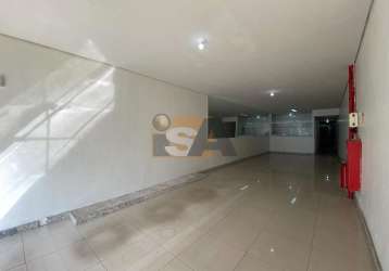 Salão comercial de 200m² com 11 salas no centro de itaquaquecetuba/sp.