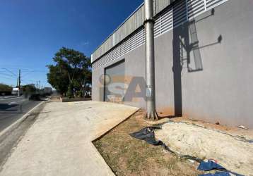 Galpão comercial; com frente para duas vias; na av. major pinheiro fróes, em suzano/sp.