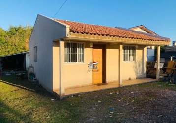 Casa com 2 quartos no xaxim, terreno amplo, casa de 72m² - ca367