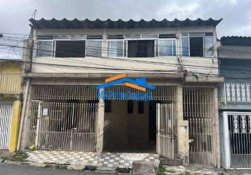 Casa para renda com 8 imóveis - renda aproximada r$ 7.000,00.