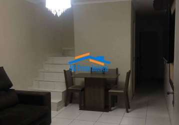 Casa c/ 75m², 2 quartos c/ móveis planejados em amador bueno-itapevi/sp.