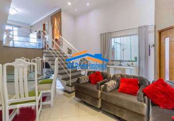 Linda casa à venda com 215m² , 3 suítes e 4 vagas