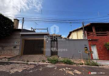 Casa térrea no bairro coophaé