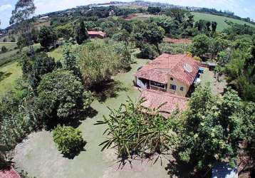 Lindo sitio de 9.000m², com plantio de limão, banana, mamão, manga, jaca, e outros, localizado em boituva - sp