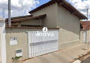 Casa à venda, 3 quartos, 1 suíte, 2 vagas, espírito santo - jardim - uberaba/mg