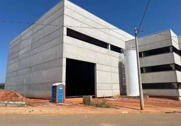 Galpão empresarial de 2239,40m² localizado em iporanga - sorocaba/sp!