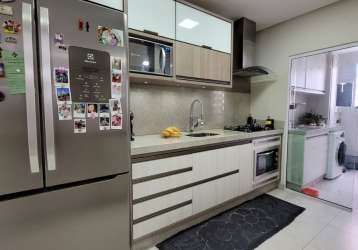 Lindo apartamento de 3 dormitórios no centro de criciúma