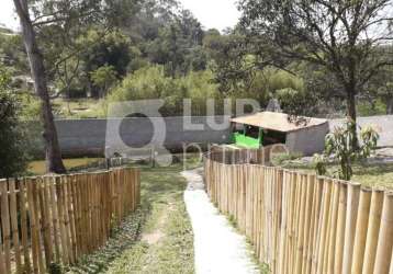 Sitio com 6 dormitórios sendo 6 suítes á venda em itaquaquecetuba.