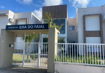 Apartamento à venda em garopaba-sc, bairro ambrósio: 2 quartos, sala, banheiro, vaga de garagem, 70m². venha conferir!