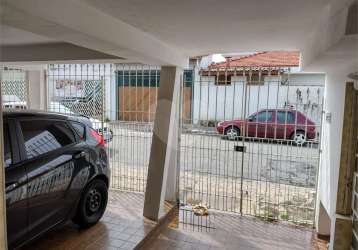 Terreno de 255m2 com 2 casas e 1 salão no jardim independência