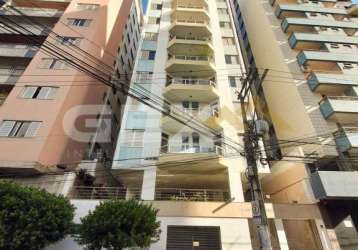 Apartamento clássico em região central