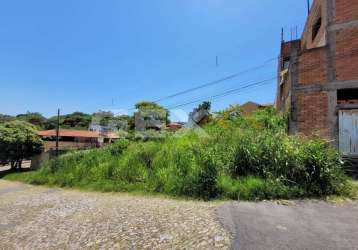 Lote de 300m² sendo 12x25m no bairro manoel valinhas