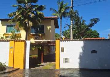 Linda casa duplex na região oceânica de niterói