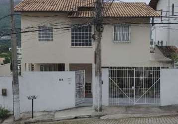 Casa em condomínio em são francisco