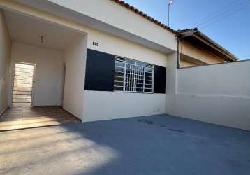 Casa à venda, 2 quartos, 2 vagas em caraguatatuba-sp