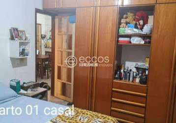 Casa à venda, 3 quartos, 2 vagas, jardim patrícia - uberlândia/mg