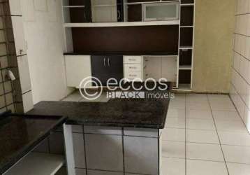 Casa à venda, 5 quartos, 2 suítes, 2 vagas, segismundo pereira - uberlândia/mg