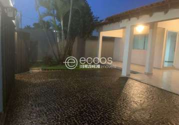 Casa para aluguel, 3 quartos, 1 suíte, 3 vagas, jardim karaíba - uberlândia/mg