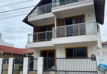 Casa com 4 dormitórios à venda, 245 m² - centro - navegantes/sc